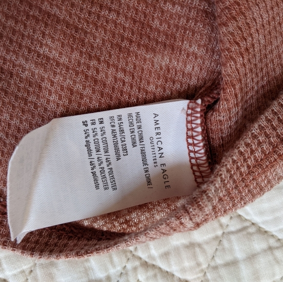 Rust pink waffle button up tee - American Eagle - Picture 5 of 5